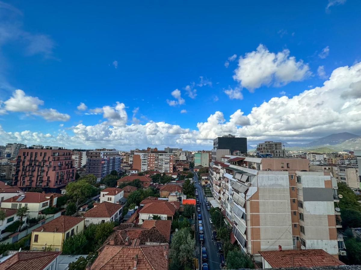 Balkan Rooftop Apartment Tirana Esterno foto