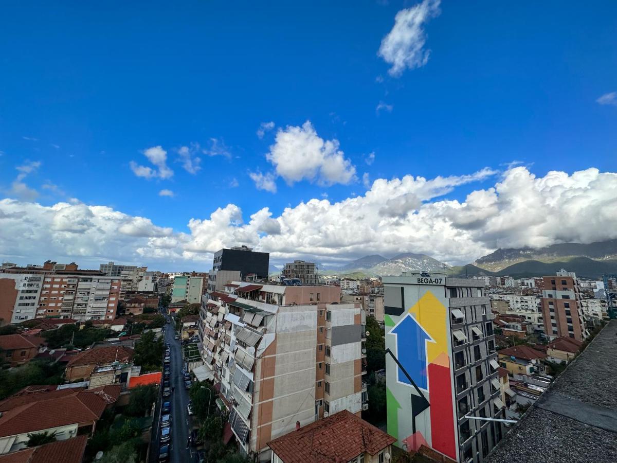 Balkan Rooftop Apartment Tirana Esterno foto